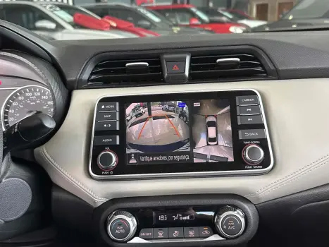 NISSAN Versa Sedan , Foto 20