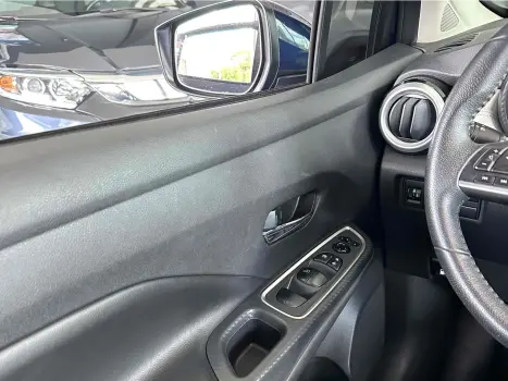 NISSAN Versa Sedan , Foto 21