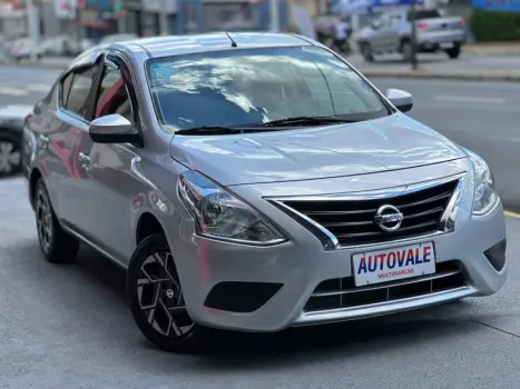 NISSAN Versa Sedan , Foto 3