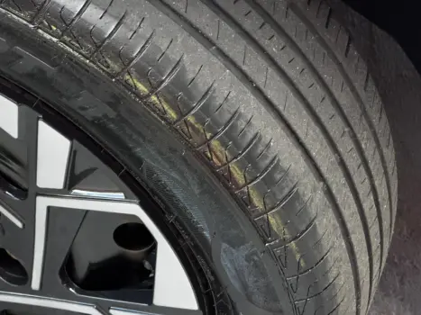 NISSAN Versa Sedan , Foto 7