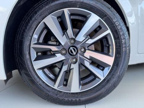 NISSAN Versa Sedan , Foto 5