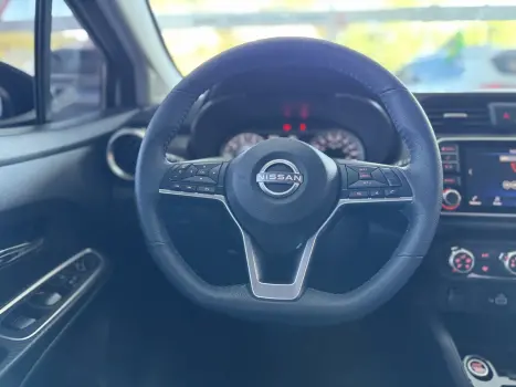 NISSAN Versa Sedan , Foto 12