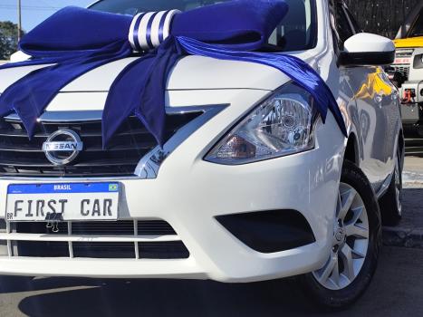 NISSAN Versa Sedan , Foto 3