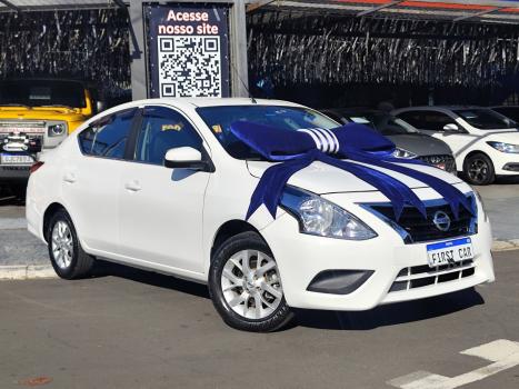 NISSAN Versa Sedan , Foto 4