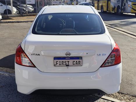 NISSAN Versa Sedan , Foto 7