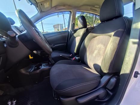 NISSAN Versa Sedan , Foto 12