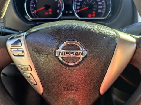 NISSAN Versa Sedan , Foto 14