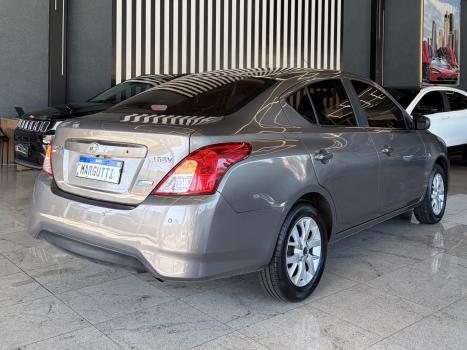 NISSAN Versa Sedan , Foto 5