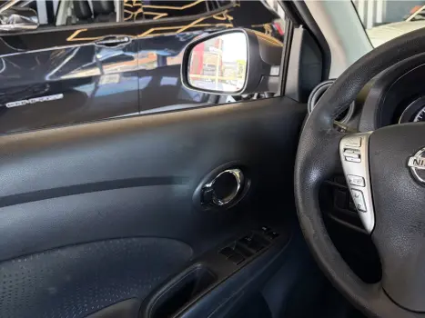 NISSAN Versa Sedan , Foto 20