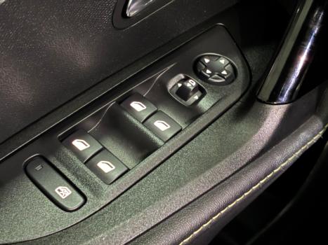 PEUGEOT 2008 1.0 12V 4P FLEX TURBO 200 GT AUTOM�TICO CVT, Foto 25