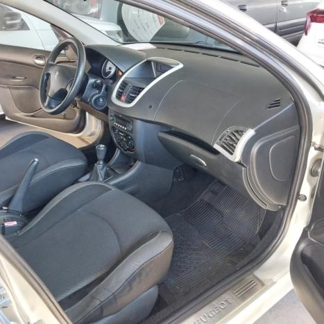 PEUGEOT 207 Hatch 1.4 4P QUIKSILVER FLEX, Foto 2
