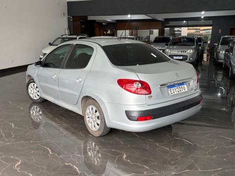 PEUGEOT 207 Sedan 1.4 4P PASSION XR FLEX, Foto 4