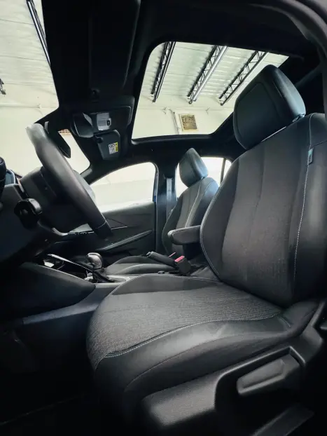 PEUGEOT 208 1.0 12V 4P FLEX STYLE TURBO 200 AUTOM�TICO CVT, Foto 17