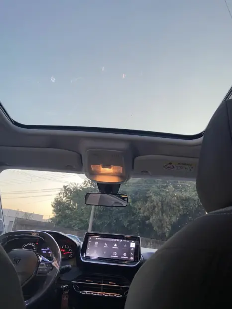 PEUGEOT 208 1.0 4P FLEX FIREFLY STYLE, Foto 6