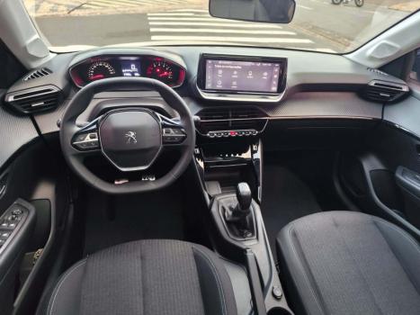 PEUGEOT 208 1.0 4P FLEX FIREFLY STYLE, Foto 6