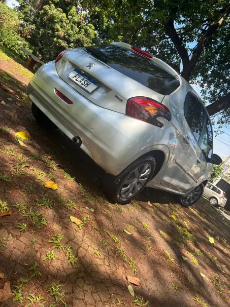PEUGEOT 208 1.2 12V 4P ACTIVE FLEX, Foto 8