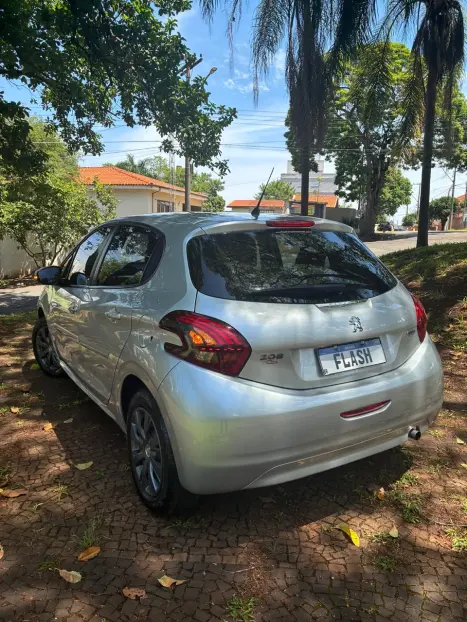 PEUGEOT 208 1.2 12V 4P ACTIVE FLEX, Foto 11