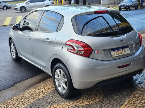 PEUGEOT 208 1.5 4P FLEX ALLURE, Foto 6