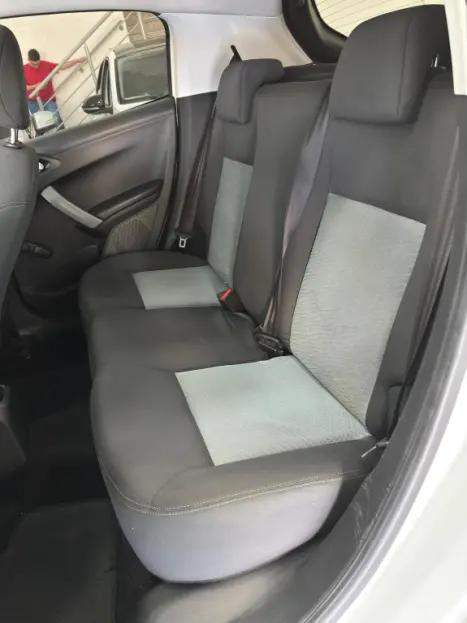 PEUGEOT 208 1.5 4P FLEX ALLURE, Foto 9
