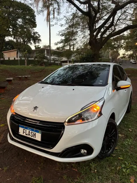 PEUGEOT 208 1.6 16V 4P FLEX ACTIVE PACK AT6 AUTOM�TICO, Foto 2