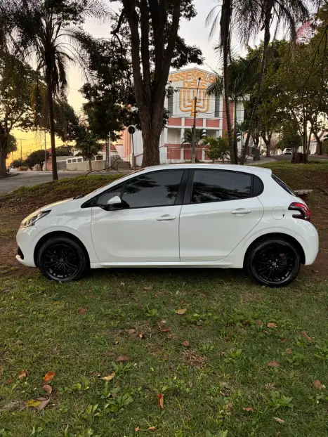 PEUGEOT 208 1.6 16V 4P FLEX ACTIVE PACK AT6 AUTOM�TICO, Foto 13