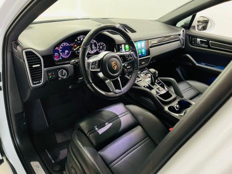 PORSCHE Cayenne 3.0 V6 32V 4P S COUPÉ E-HYBRIDO PLATINUM EDITION AWD AUTOMÁTICO TIPTRONIC, Foto 3 PORSCHE Cayenne 3.0 V6 32V 4P S COUPÉ E-HYBRIDO PLATINUM EDITION AWD AUTOMÁTICO TIPTRONIC, Foto 3