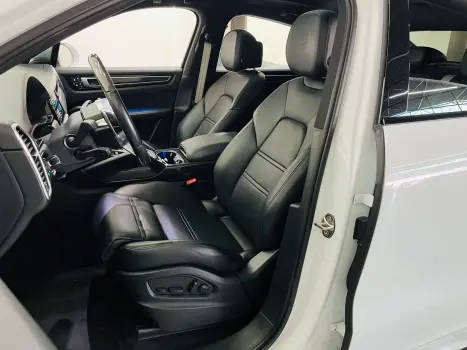 PORSCHE Cayenne 3.0 V6 32V 4P S COUPÉ E-HYBRIDO PLATINUM EDITION AWD AUTOMÁTICO TIPTRONIC, Foto 7 PORSCHE Cayenne 3.0 V6 32V 4P S COUPÉ E-HYBRIDO PLATINUM EDITION AWD AUTOMÁTICO TIPTRONIC, Foto 7