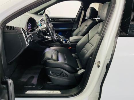 PORSCHE Cayenne 3.0 V6 32V 4P S COUPÉ E-HYBRIDO PLATINUM EDITION AWD AUTOMÁTICO TIPTRONIC, Foto 8 PORSCHE Cayenne 3.0 V6 32V 4P S COUPÉ E-HYBRIDO PLATINUM EDITION AWD AUTOMÁTICO TIPTRONIC, Foto 8