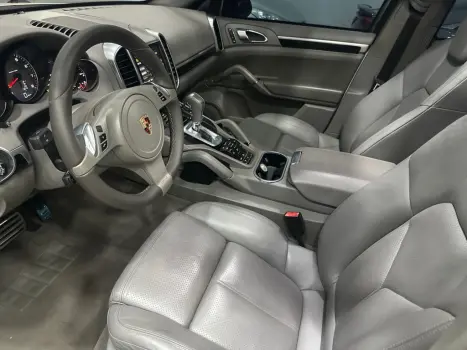 PORSCHE Cayenne 4.8 S 32V V8 4X4 TURBO AUTOM�TICO, Foto 8