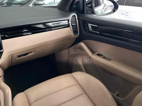 PORSCHE Cayenne , Foto 21
