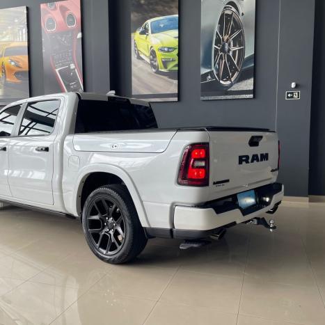 RAM 1500 3.0 HURRICANE 6 BITURBO LARAMIE NIGHT EDITION CABINE DUPLA 4X4 AUTOM�TICO, Foto 7