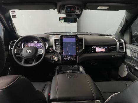 RAM 1500 3.0 HURRICANE 6 BITURBO LARAMIE NIGHT EDITION CABINE DUPLA 4X4 AUTOM�TICO, Foto 13