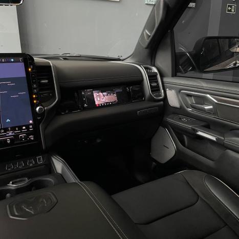 RAM 1500 3.0 HURRICANE 6 BITURBO LARAMIE NIGHT EDITION CABINE DUPLA 4X4 AUTOM�TICO, Foto 16