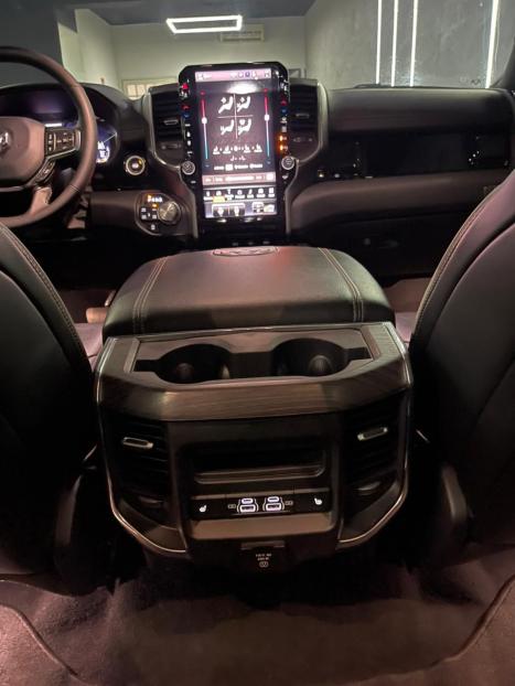 RAM 1500 3.0 HURRICANE 6 BITURBO LARAMIE NIGHT EDITION CABINE DUPLA 4X4 AUTOM�TICO, Foto 5