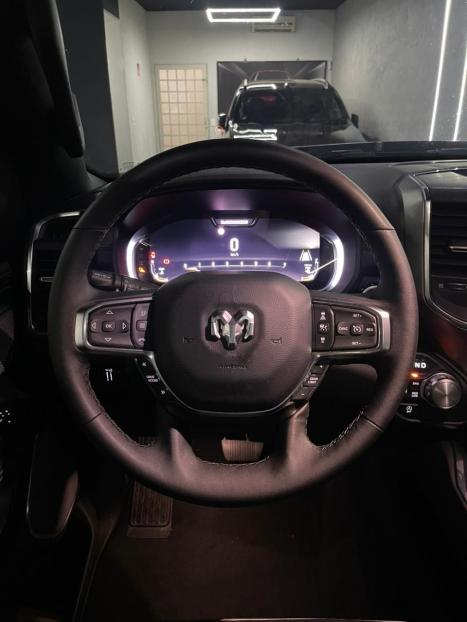 RAM 1500 3.0 HURRICANE 6 BITURBO LARAMIE NIGHT EDITION CABINE DUPLA 4X4 AUTOM�TICO, Foto 24