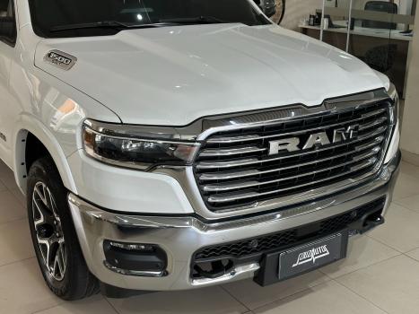 RAM 1500 3.0 HURRICANE 6 BITURBO LARAMIE CABINE DUPLA 4X4 AUTOMÁTICO, Foto 6