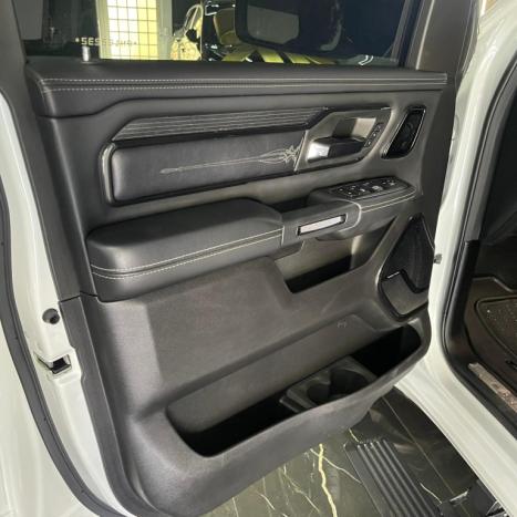RAM 1500 5.7 V8 LIMITED NIGHT EDITION CABINE DUPLA 4X4 AUTOMTICO, Foto 11