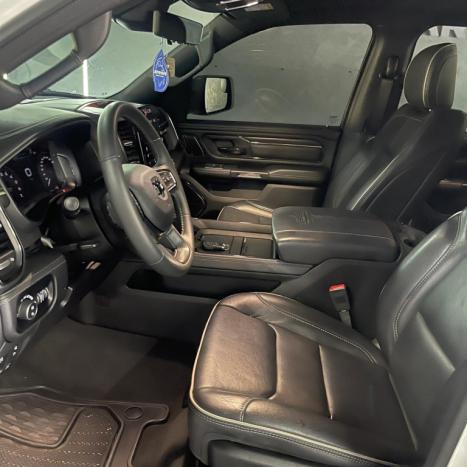 RAM 1500 5.7 V8 LIMITED NIGHT EDITION CABINE DUPLA 4X4 AUTOMTICO, Foto 12