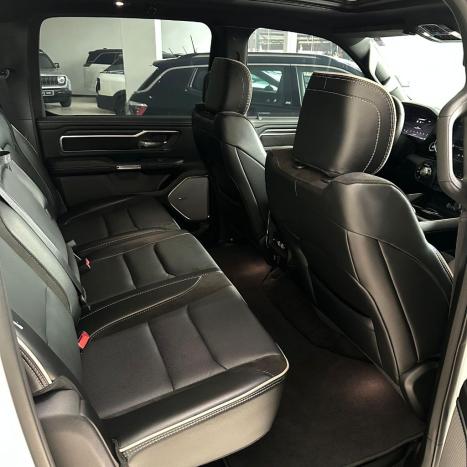 RAM 1500 5.7 V8 LIMITED NIGHT EDITION CABINE DUPLA 4X4 AUTOMTICO, Foto 9