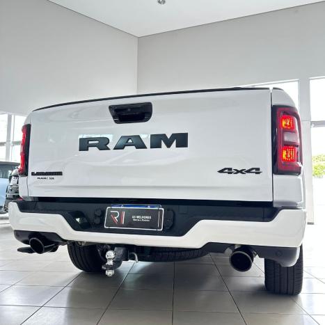 RAM 1500 5.7 V8 LIMITED NIGHT EDITION CABINE DUPLA 4X4 AUTOMTICO, Foto 10