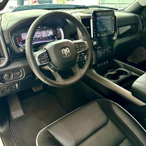 RAM 1500 5.7 V8 LIMITED NIGHT EDITION CABINE DUPLA 4X4 AUTOMTICO, Foto 12