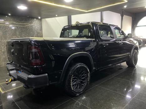 RAM 1500 5.7 V8 REBEL CABINE DUPLA 4X4 AUTOM�TICO, Foto 4
