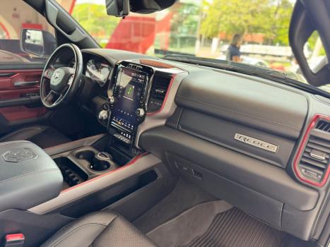 RAM 1500 5.7 V8 REBEL CABINE DUPLA 4X4 AUTOM�TICO, Foto 13