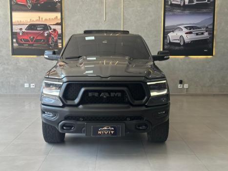 RAM 1500 5.7 V8 REBEL CABINE DUPLA 4X4 AUTOM�TICO, Foto 2