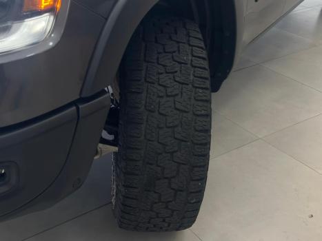 RAM 1500 5.7 V8 REBEL CABINE DUPLA 4X4 AUTOM�TICO, Foto 19