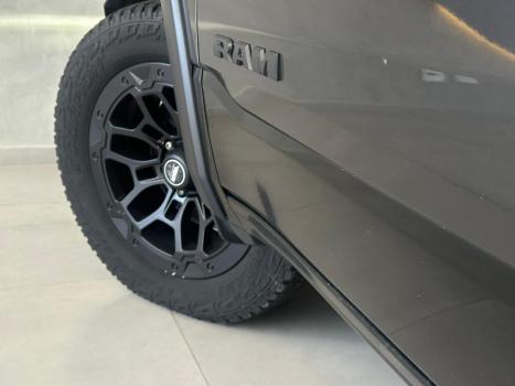 RAM 1500 5.7 V8 REBEL CABINE DUPLA 4X4 AUTOM�TICO, Foto 20
