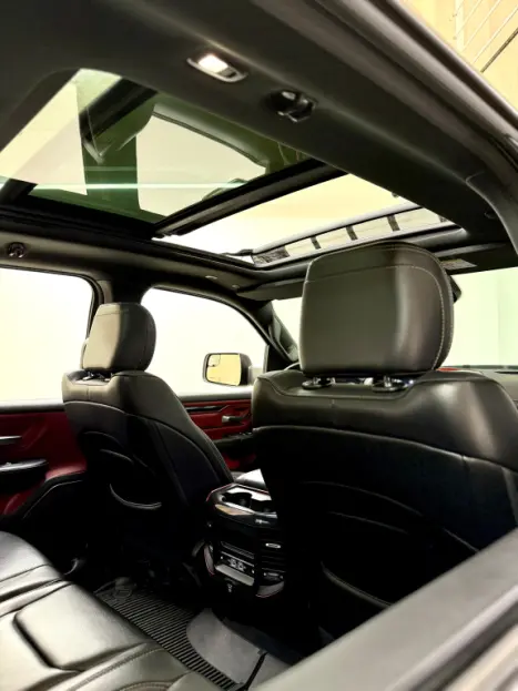 RAM 1500 5.7 V8 REBEL CABINE DUPLA 4X4 AUTOM�TICO, Foto 7