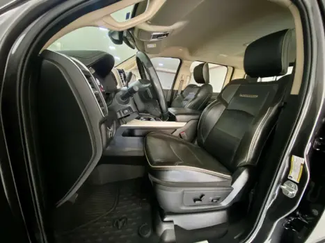 RAM 2500 6.7 I6 24V SLT CABINE DUPLA TURBO DIESEL LARAMIE 4X4 AUTOMÁTICO, Foto 6 RAM 2500 6.7 I6 24V SLT CABINE DUPLA TURBO DIESEL LARAMIE 4X4 AUTOMÁTICO, Foto 6