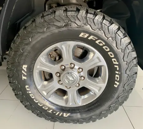 RAM 2500 6.7 I6 24V SLT CABINE DUPLA TURBO DIESEL LARAMIE 4X4 AUTOMÁTICO, Foto 13 RAM 2500 6.7 I6 24V SLT CABINE DUPLA TURBO DIESEL LARAMIE 4X4 AUTOMÁTICO, Foto 13