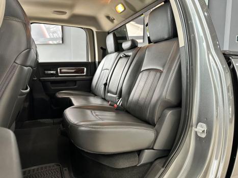 RAM 2500 6.7 I6 24V SLT CABINE DUPLA TURBO DIESEL LARAMIE 4X4 AUTOM�TICO, Foto 14